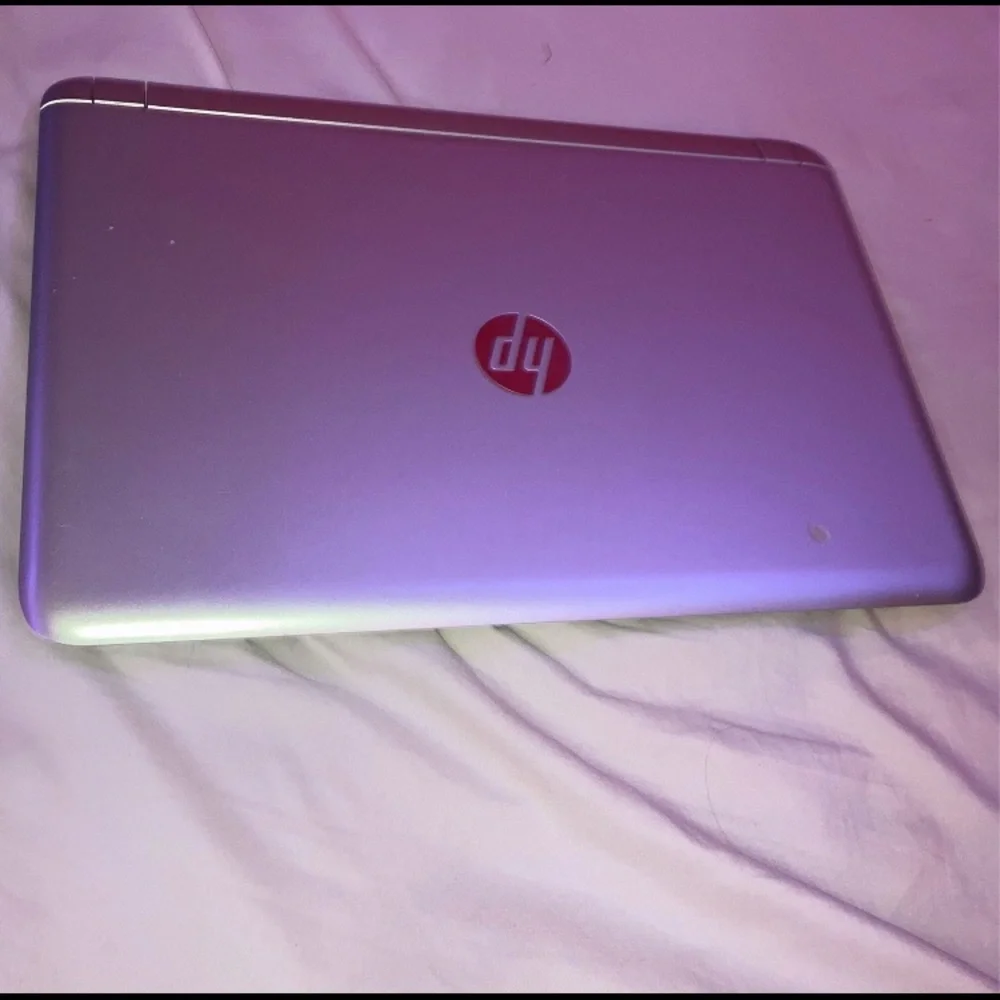 HP i7 Pavillon Laptop [Silver] [8gb RAM]